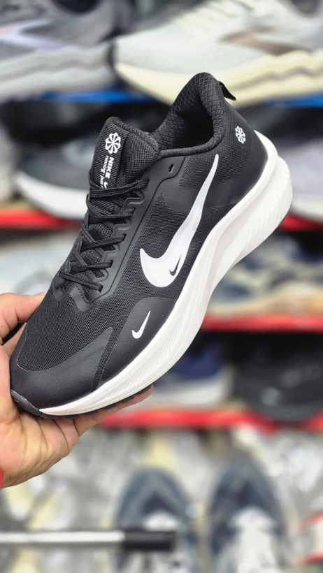 کتونی نایک ایرزوم / پیاده رویی و رانینگ / Nike Air Zoom / سایز۳۷ الی ۴۵ / ساخت ویتنام وارداتی / ضمانت کیفیت کالا / فروش تکی و عمده