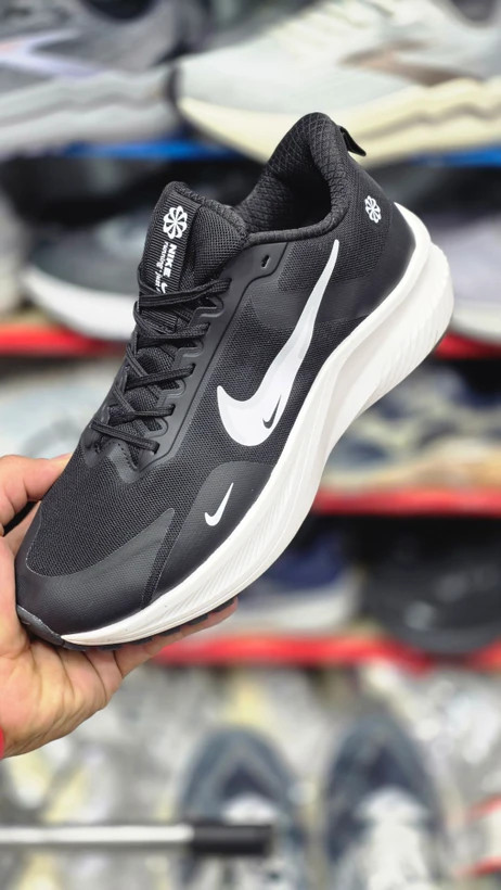 کتونی نایک ایرزوم / پیاده رویی و رانینگ / Nike Air Zoom / سایز۳۷ الی ۴۵ / ساخت ویتنام وارداتی / ضمانت کیفیت کالا / فروش تکی و عمده