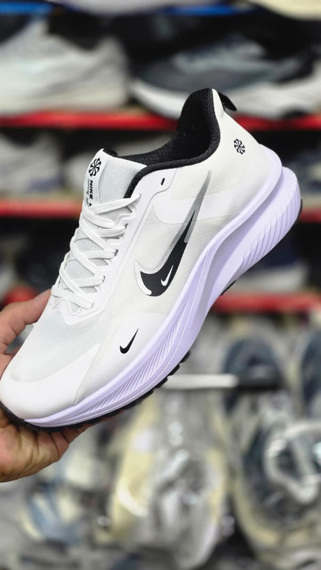 کتونی نایک ایرزوم / پیاده رویی و رانینگ / Nike Air Zoom / سایز۳۷ الی ۴۵ / ساخت ویتنام وارداتی / ضمانت کیفیت کالا / فروش تکی و عمده