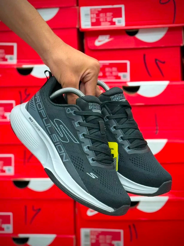 کتونی اسکیچرز مکس کوشن پروپالشن /  Skechers Max Cushioning Propulsion / وارداتی ساخت ویتنام / سایز ۴۰ الی ۴۵ / فروش تکی و عمده / ضمانت و کیفیت کالا