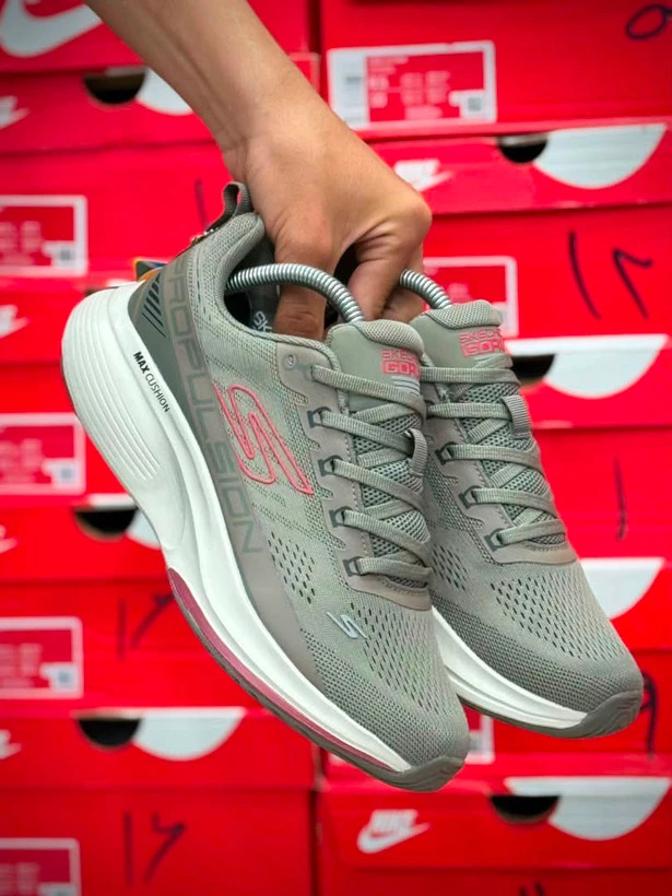 کتونی اسکیچرز مکس کوشن پروپالشن / Skechers Max Cushioning Propulsion / وارداتی ساخت ویتنام / سایز ۴۰ الی ۴۵ / فروش تکی و عمده / ضمانت و کیفیت کالا