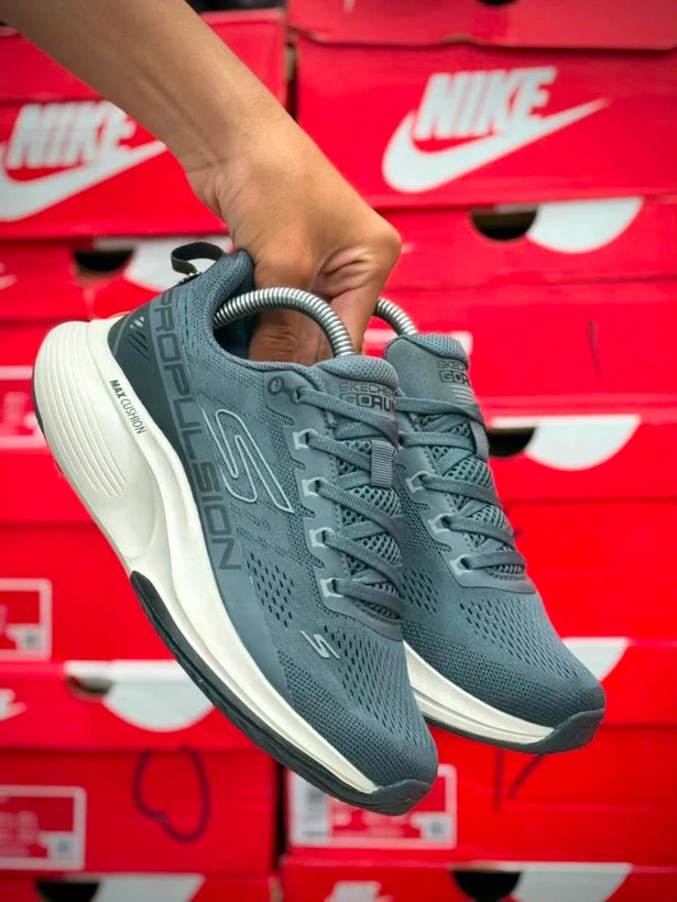 کتونی اسکیچرز مکس کوشن پروپالشن /  Skechers Max Cushioning Propulsion / وارداتی ساخت ویتنام / سایز ۴۰ الی ۴۵ / فروش تکی و عمده / ضمانت و کیفیت کالا