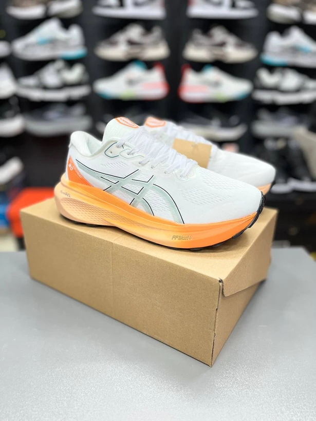 کتونی ویتنامی /  اسیکس کایانو ۳۰ /  ASICS Kayano 30 / ساخت ویتنام وارداتی / سایز۴۰الی۴۵ / فروش تکی و عمده / ضمانت کیفیت کالا