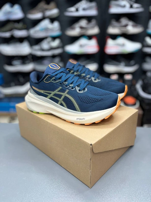 کتونی ویتنامی /  اسیکس کایانو ۳۰ /  ASICS Kayano 30 / ساخت ویتنام وارداتی / سایز۴۰الی۴۵ / فروش تکی و عمده / ضمانت کیفیت کالا