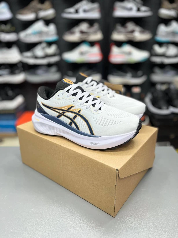 کتونی ویتنامی /  اسیکس کایانو ۳۰ /  ASICS Kayano 30 / ساخت ویتنام وارداتی / سایز۴۰الی۴۵ / فروش تکی و عمده / ضمانت کیفیت کالا