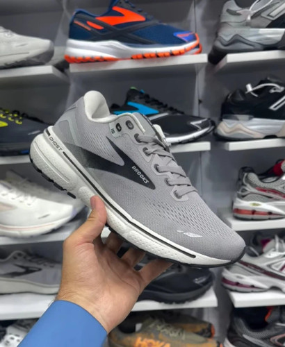 کتونی بروکس گاست ۱۵ / Brooks Ghost 15 / سایز ۳۷ الی ۴۵ / ساخت ویتنام وارداتی / ضمانت کیفیت کالا / فروش تکی و عمده