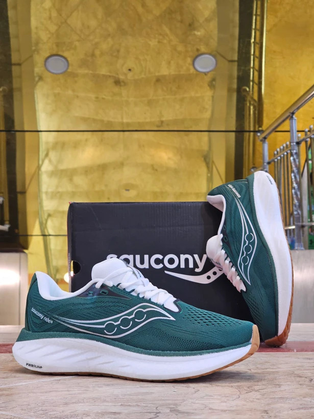 کتونی رانینگ ساکونی راید ۱۸ / Saucony Ride 18 / ضمانت کیفیت کالا / ساخت ویتنام وارداتی / فروش تکی و عمده / سایز۴۰ الی ۴۵