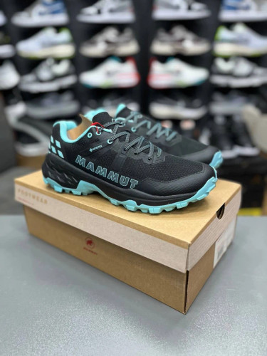 کتونی طبیعتگردی /ماموت ضد آب / Mammut Sertig II Low GTX GORE-TEX / ساخت ویتنام وارداتی / سایز ۴۰ الی ۴۵ / فروش تکی و عمده / ضمانت کیفیت کالا