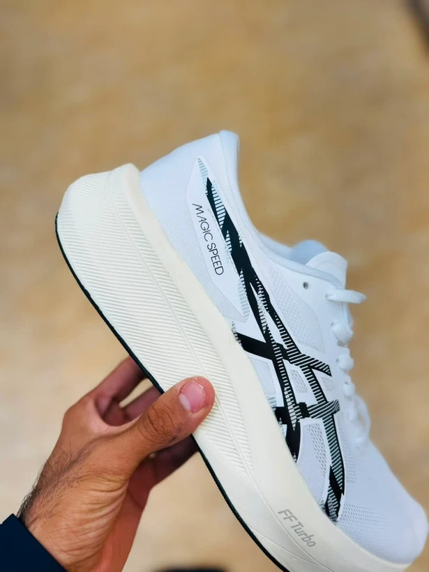 کتونی اسیکس مجیک اسپید ASICS Magic Speed ۴ / 4 / ساخت ویتنام وارداتی / سایز40 الی۴۵ / فروش تکی و عمده / ضمانت کیفیت کالا
