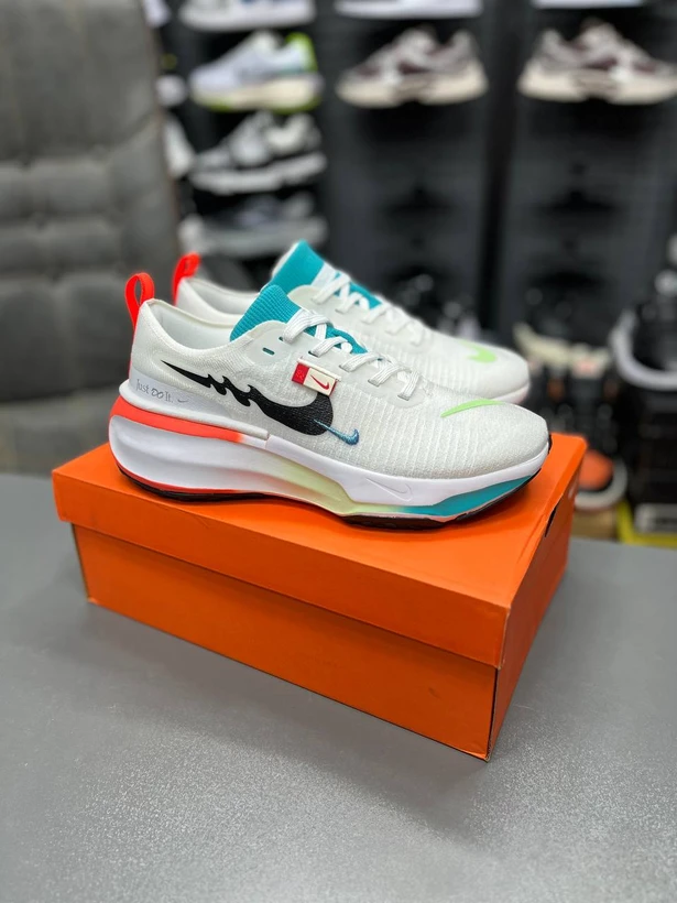 کتونی ویتنامی نایک زوم ایکس اینوینسیبل ران3 /Nike Zoom X Invincible Run 3 /  ساخت ویتنام وارداتی /  سایز ۴۰ الی۴۵  / فروش تکی وعمده/ضمانت کیفیت کالا