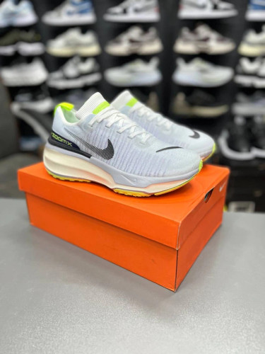 کتونی ویتنامی نایک زوم ایکس اینوینسیبل ران3 /Nike Zoom X Invincible Run 3 / ساخت ویتنام وارداتی / سایز ۴۰ الی۴۵ / فروش تکی وعمده/ضمانت کیفیت کالا