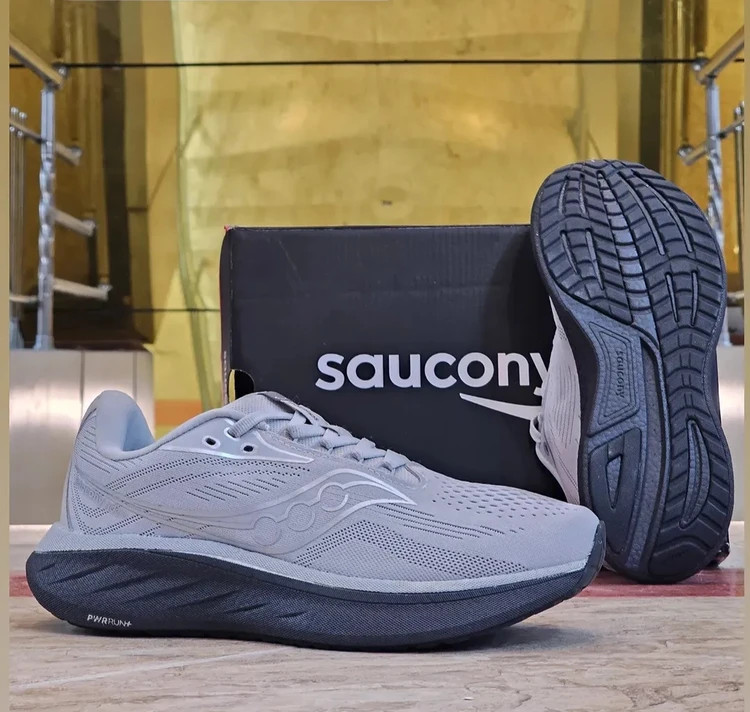 کتونی رانینگ ساکونی راید ۱۸ / Saucony Ride 18 / ضمانت کیفیت کالا / ساخت ویتنام وارداتی / فروش تکی و عمده / سایز۴۰ الی ۴۵
