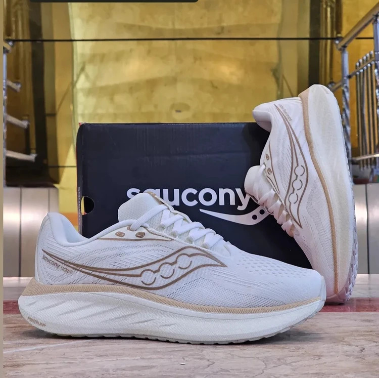 کتونی رانینگ ساکونی راید ۱۸ / Saucony Ride 18 / ضمانت کیفیت کالا / ساخت ویتنام وارداتی / فروش تکی و عمده / سایز۴۰ الی ۴۵