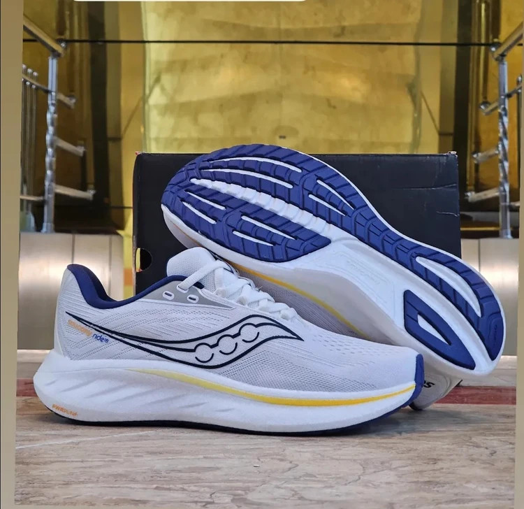 کتونی رانینگ ساکونی راید ۱۸ / Saucony Ride 18 / ضمانت کیفیت کالا / ساخت ویتنام وارداتی / فروش تکی و عمده / سایز۴۰ الی ۴۵