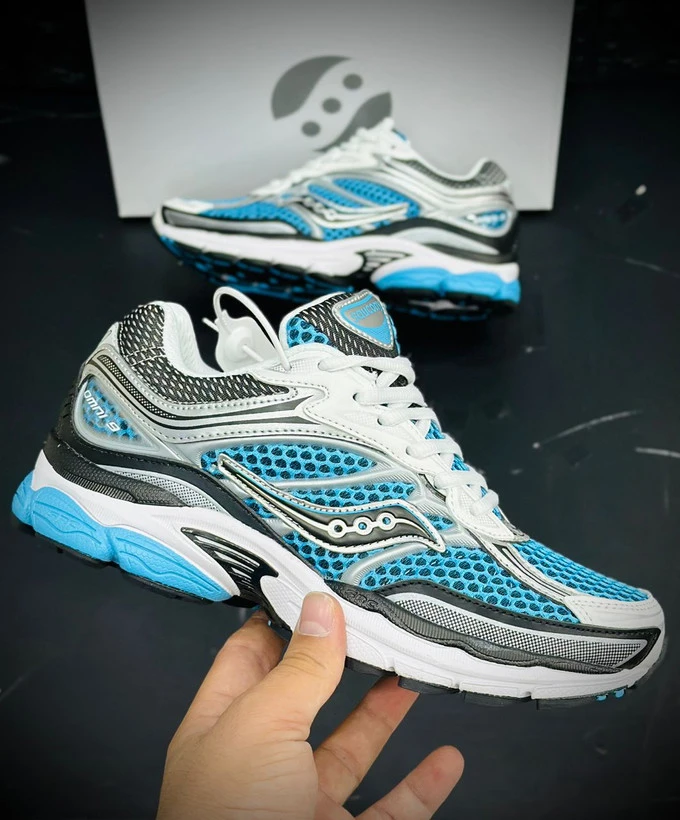 کتونی ساکونی پروگرید امنی ۹  / رانینگ و پیاده روی  / Saucony omni 9 ProGrid /  ساخت ویتنام واردتی /  سایز۴۰ الی ۴۵ /  فروش تکی و عمده /  ضمانت کیفیت کالا