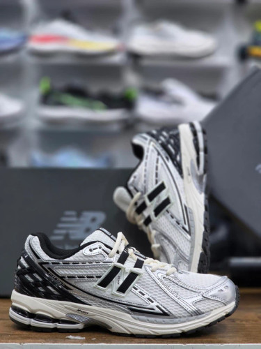 نیوبالانس ۱۹۰۶ / New balance 1906 / ساخت ویتنام وارداتی / سایز ۳۸ الی ۴۵ / فروش تکی و عمده / ضمانت کیفیت کالا
