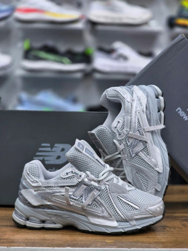 نیوبالانس ۱۹۰۶ / New balance 1906 / ساخت ویتنام وارداتی / سایز ۳۸ الی ۴۵ / فروش تکی و عمده / ضمانت کیفیت کالا