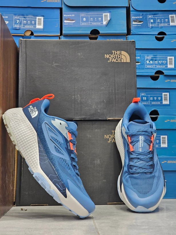 کتونی رانینگ نورث فیس آلتامسا ۵۰۰ / North Face Altamesa 500 / ساخت ویتنام وارداتی / سایز ۴۰ الی ۴۵ / ضمانت کیفیت کالا / فروش تکی و عمده