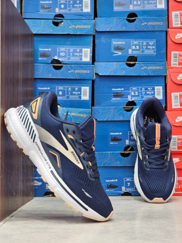 کتونی رانینگ بروکس آدرنالین۲۳ مسترکوالیتی/Brooks Adrenaline۲۳/ساخت ویتنام وارداتی/سایز۴۰ الی ۴۵/ فروش تکی و عمده/ضمانت کیفیت کالا