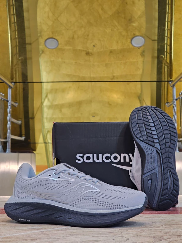 کتونی رانینگ ساکونی راید ۱۸ / Saucony Ride 18 / ضمانت کیفیت کالا / ساخت ویتنام وارداتی / فروش تکی و عمده / سایز۴۰ الی ۴۵