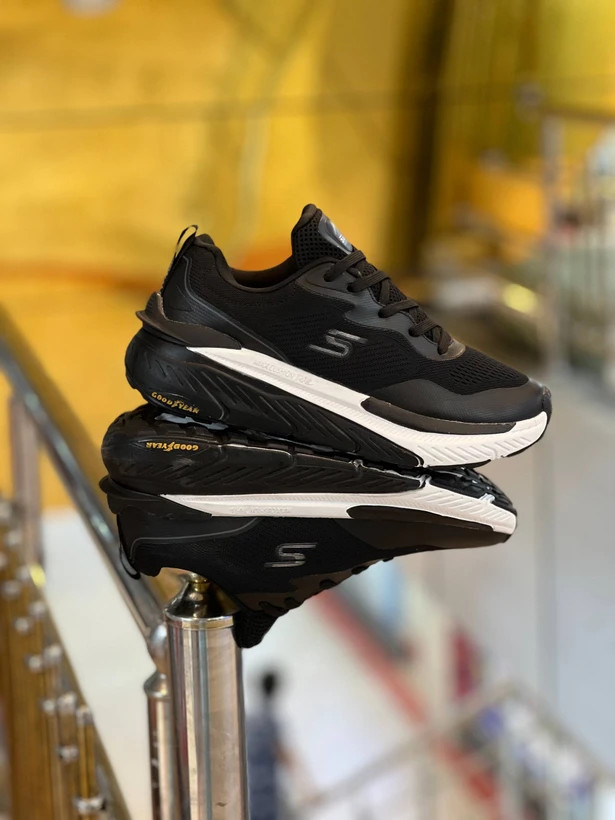 کتونی اسکیچرز پروتکت / Skechers Max Protect Goodyear / ساخت ویتنام وارداتی / سایز ۴۰ الی ۴۵ / بالاترین کیفیت درجه ۱/ضمانت کیفیت کالا/فروش تکی و عمده