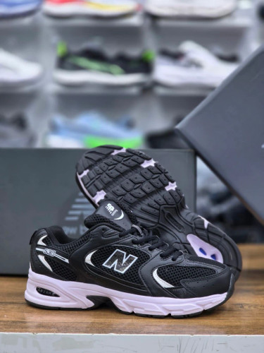 کتونی اسپرت / نیوبالانس ۵۳۰ / Newbalance 530 /پیاده رویی و روزمره/ سایز۳۷ الی ۴۵/ساخت ویتنام وارداتی/ فروش تکی و عمده/ ضمانت کیفیت کالا