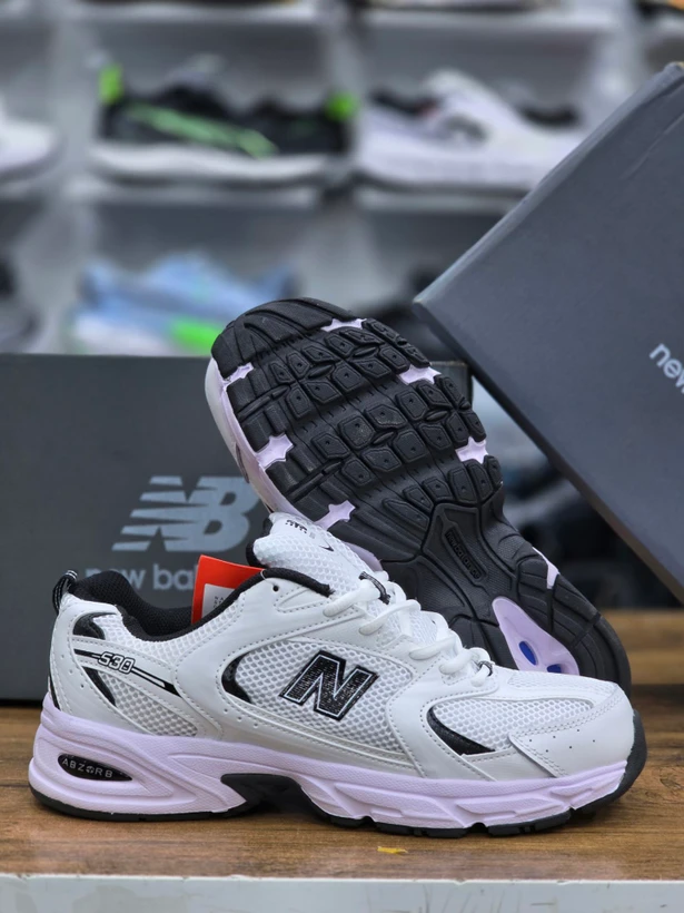 کتونی اسپرت / نیوبالانس ۵۳۰ / Newbalance 530 /پیاده رویی و روزمره/  سایز۳۷ الی ۴۵/ساخت ویتنام وارداتی/  فروش تکی و عمده/  ضمانت کیفیت کالا