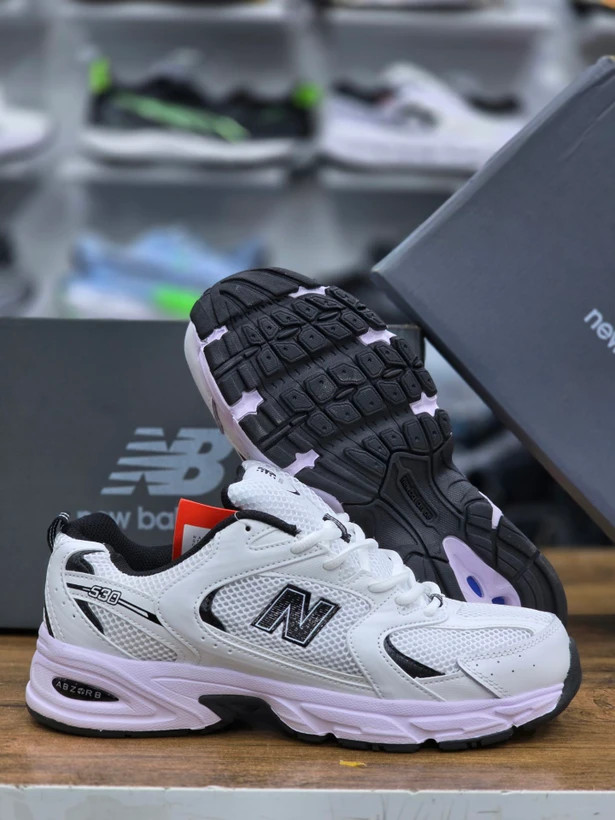 کتونی اسپرت / نیوبالانس ۵۳۰ / Newbalance 530 /پیاده رویی و روزمره/ سایز۳۷ الی ۴۵/ساخت ویتنام وارداتی/ فروش تکی و عمده/ ضمانت کیفیت کالا