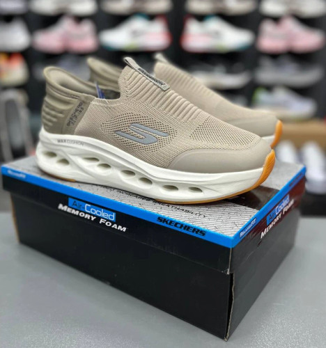 کتونی اسکیچرز اسلیپ اینزگو والک/Skechers GOwalk Slip-ins/ساخت ویتنام وارداتی فروش عمده و تک/سایز ۴۰ تا۴۵ ضمانت کیفیت کالا