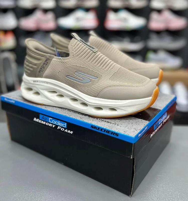 کتونی اسکیچرز اسلیپ اینزگو والک/Skechers GOwalk Slip-ins/ساخت ویتنام وارداتی فروش عمده و تک/سایز ۴۰ تا۴۵ ضمانت کیفیت کالا