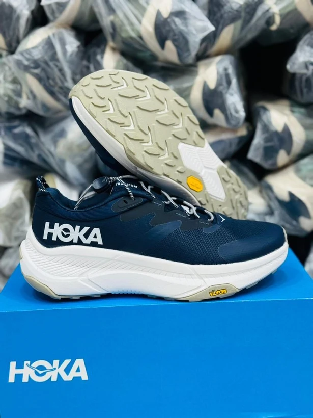 کتونی ویتنامی هوکا ترنسپورت گورتکس /  زیره ویبرام /  HOKA Transport goretex vibram /  ساخت ویتنام وارداتی /  سایز ۳۷ الی ۴۵ /  فروش تکی و عمده  / ضمانت کیفیت کالا