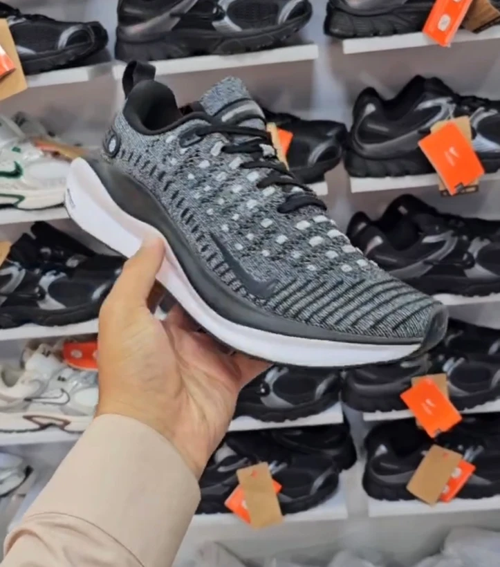 کتونی نایک اینفینیتی ران ۴ گورتکس /  Nike React infinity Run 4 Gore_tex / ضمانت کیفیت کالا /  ساخت ویتنام /  سایز ۴۲ / فروش تکی و عمده