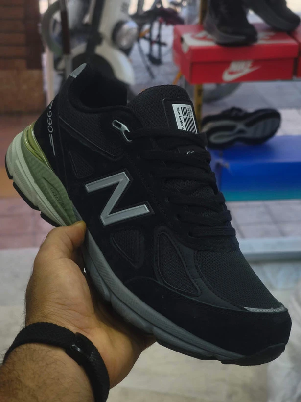 کتونی نیوبالانس ۹۹۰ وی ۶ /  Newbalance 990 v6 / لیبل امریکایی /  رانینگ و پیاده رویی /  سایز ۴۰ الی ۴۵ / ضمانت کیفیت کالا / فروش تکی و عمده