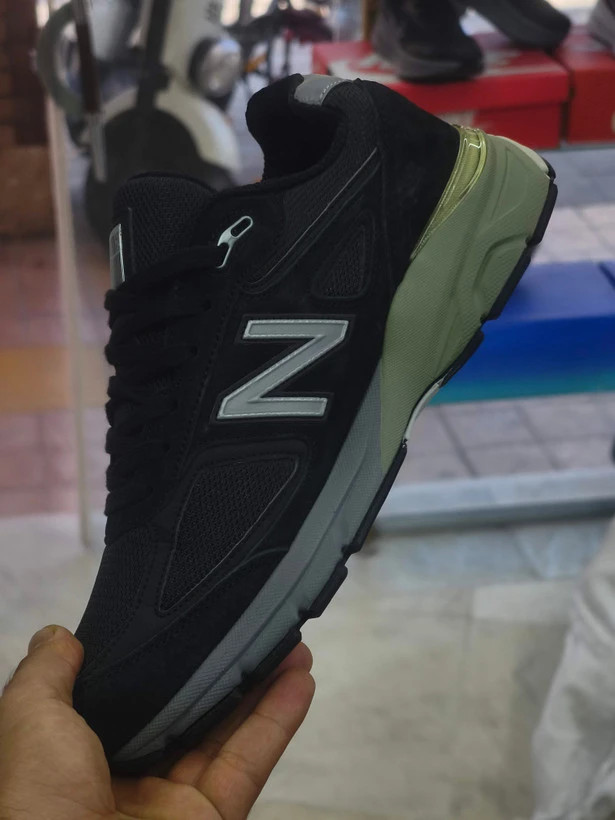 کتونی نیوبالانس ۹۹۰ وی ۶ / Newbalance 990 v6 / لیبل امریکایی / رانینگ و پیاده رویی / سایز ۴۰ الی ۴۵ / ضمانت کیفیت کالا / فروش تکی و عمده