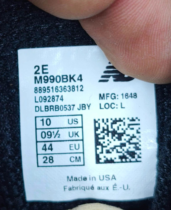 کتونی نیوبالانس ۹۹۰ وی ۶ / Newbalance 990 v6 / لیبل امریکایی / رانینگ و پیاده رویی / سایز ۴۰ الی ۴۵ / ضمانت کیفیت کالا / فروش تکی و عمده