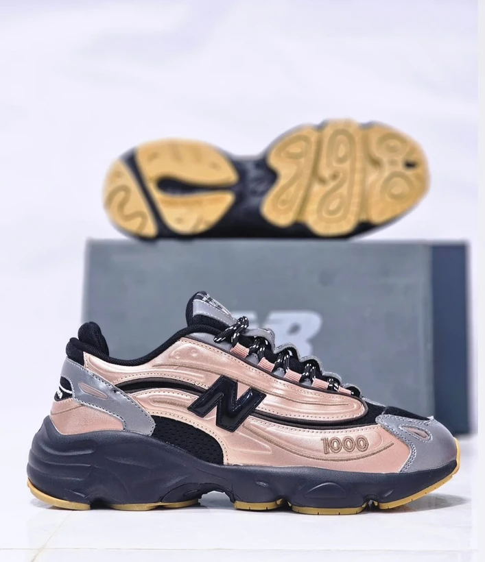 کتونی نیوبالانس ۱۰۰۰/ Newbalance1000 / ساخت ویتنام وارداتی /  سایز ۴۰ تا ۴۵ / فروش تکی و عمده / ضمانت کیفیت کالا