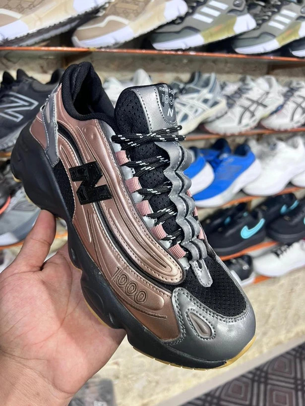 کتونی نیوبالانس ۱۰۰۰/ Newbalance1000 / ساخت ویتنام وارداتی / سایز ۴۰ تا ۴۵ / فروش تکی و عمده / ضمانت کیفیت کالا
