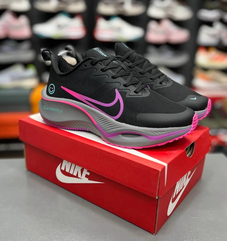 کتونی نایک زوم ایکس لبخندی / Nike Zoom X /  ساخت ویتنام وارداتی / سایز ۳۷ تا ۴۰ /  فروش تکی و عمده / ضمانت کیفیت کالا