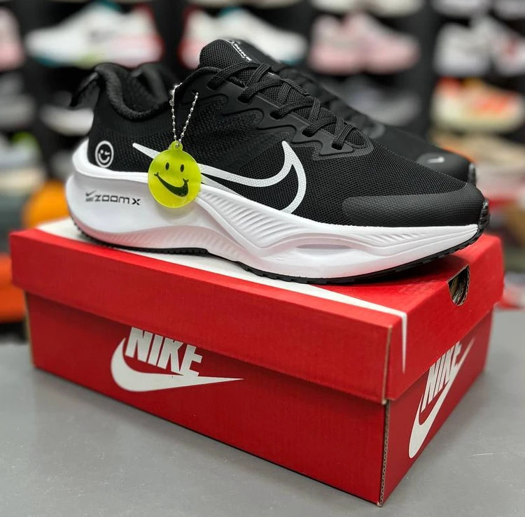 کتونی نایک زوم ایکس لبخندی / Nike Zoom X / ساخت ویتنام وارداتی / سایز ۳۷ تا ۴۰ / فروش تکی و عمده / ضمانت کیفیت کالا