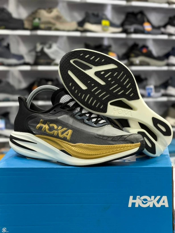 کتونی هوکا کربن دار ماچ ایکس HOKA Mach X 2 / 2 / ساخت ویتنام وارداتی / سایز ۴۰ الی ۴۵ / ضمانت کیفیت کالا
