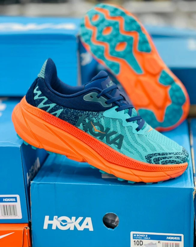 کتونی مسترکوالیتی درجه ۱ هوکا چلنجر آرت ۷ hoka challenger art 7، ساخت ویتنام وارداتی سایز ۴۰الی ۴۵ بالاترین کیفیت بازار ضمانت اصالت کالا