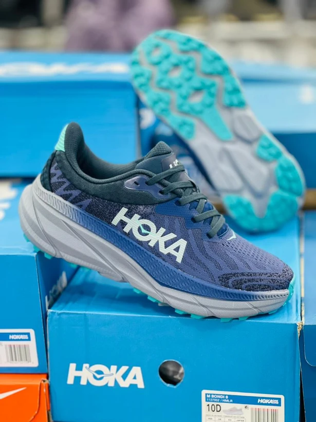کتونی مسترکوالیتی درجه ۱ هوکا چلنجر آرت ۷ hoka challenger art 7، ساخت ویتنام وارداتی سایز ۴۰الی ۴۵ بالاترین کیفیت بازار ضمانت اصالت کالا