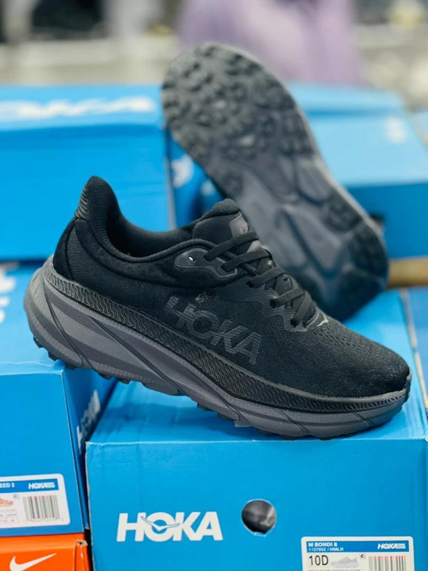 کتونی مسترکوالیتی درجه ۱ هوکا چلنجر آرت ۷ hoka challenger art 7، ساخت ویتنام وارداتی سایز ۴۰الی ۴۵ بالاترین کیفیت بازار ضمانت اصالت کالا