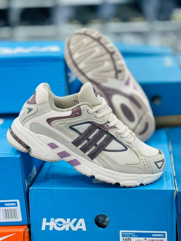 کتونی آدیداس فارماتون/  Adidas Pharmaton / وارداتی ساخت ویتنام /  سایز ۴۰الی۴۵ / ضمانت اصالت کالا / بالاترین کیفیت مسترکوالیتی A / فروش تکی و عمده