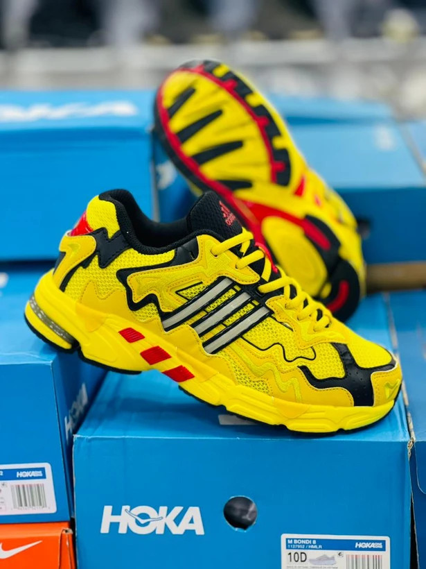 کتونی آدیداس فارماتون/ Adidas Pharmaton / وارداتی ساخت ویتنام / سایز ۴۰الی۴۵ / ضمانت اصالت کالا / بالاترین کیفیت مسترکوالیتی A / فروش تکی و عمده