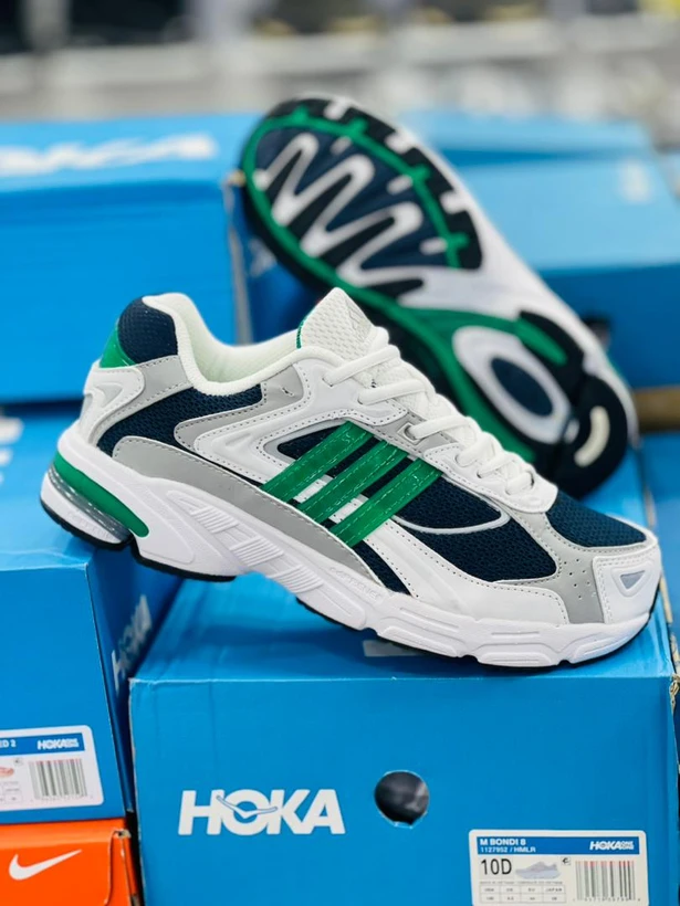 کتونی آدیداس فارماتون/  Adidas Pharmaton / وارداتی ساخت ویتنام /  سایز ۴۰الی۴۵ / ضمانت اصالت کالا / بالاترین کیفیت مسترکوالیتی A / فروش تکی و عمده