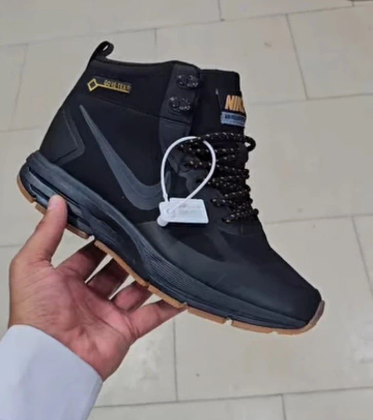 کتونی نایک پگاسوس گورتکس /  Nike Air Zoom pegasus goretex Treil / ساخت ویتنام وارداتی / سایز۴۰ تا ۴۵ /  فروش تکی و عمده / ضمانت کالا