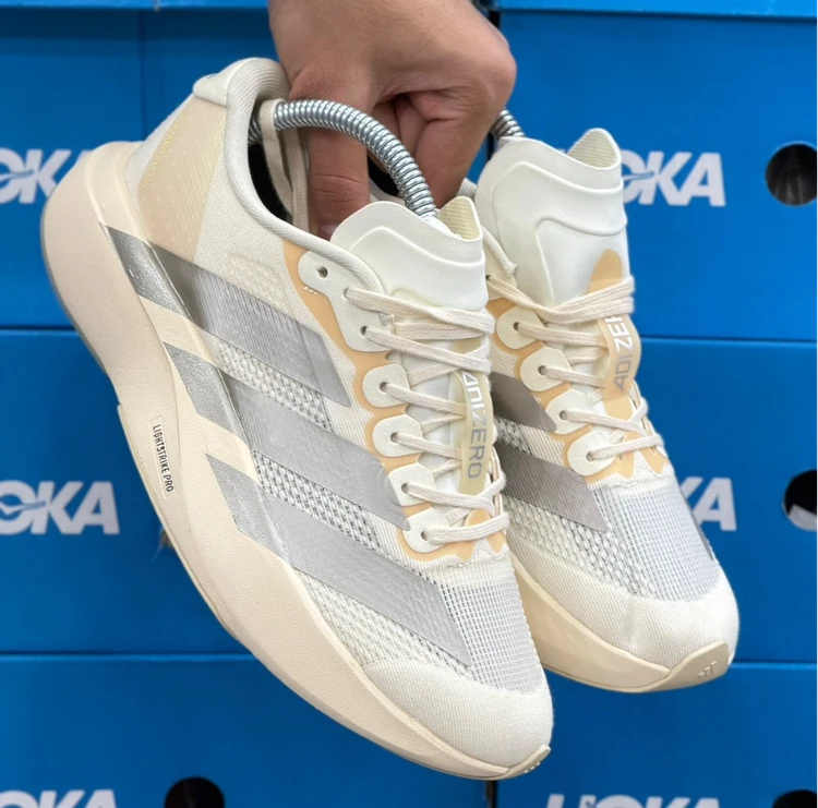 کتونی آدیداس آدیزیرو / Adidas Adizero EVO SL/ ساخت ویتنام وارداتی / سایز 40 الی ۴۵ / ضمانت کالا / فروش تکی و عمده / بالاترین کیفیت مسترکوالیتی A