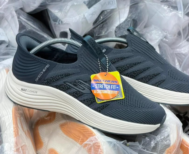 کتونی اسکیچرز اسلیپ اینزگو والک/Skechers GOwalk Slip-ins/ساخت ویتنام وارداتی فروش عمده و تک/سایز ۴۰ تا۴۵ ضمانت کیفیت کالا