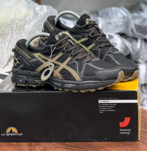 کتونی اسیکس کاهانا asics kahana 8 / ۸ / ساخت ویتنام وارداتی / سایز۴۰ الی ۴۵ / فروش تکی و عمده / ضمانت کیفیت کالا